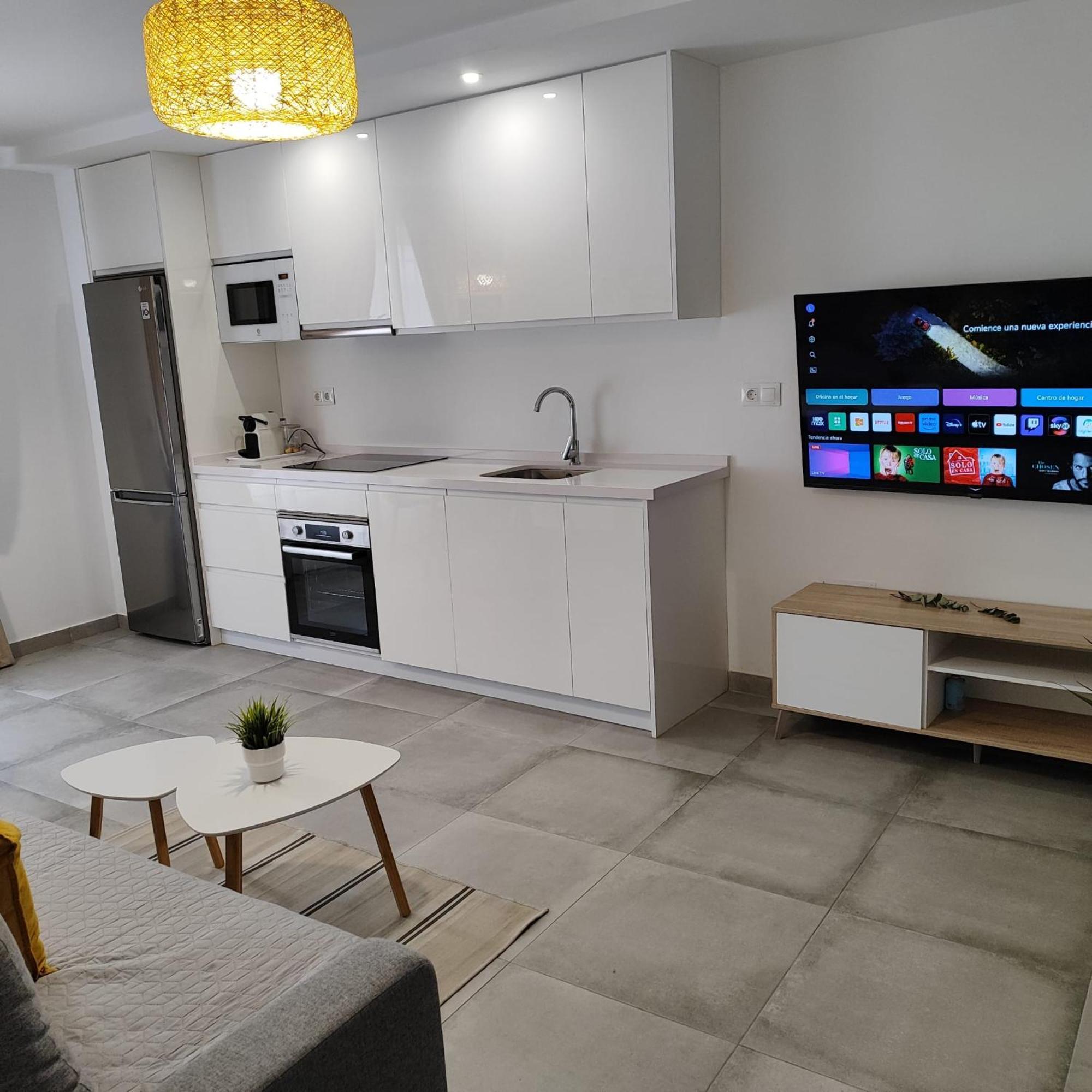 Carolina Suite Фуэнхирола Экстерьер фото